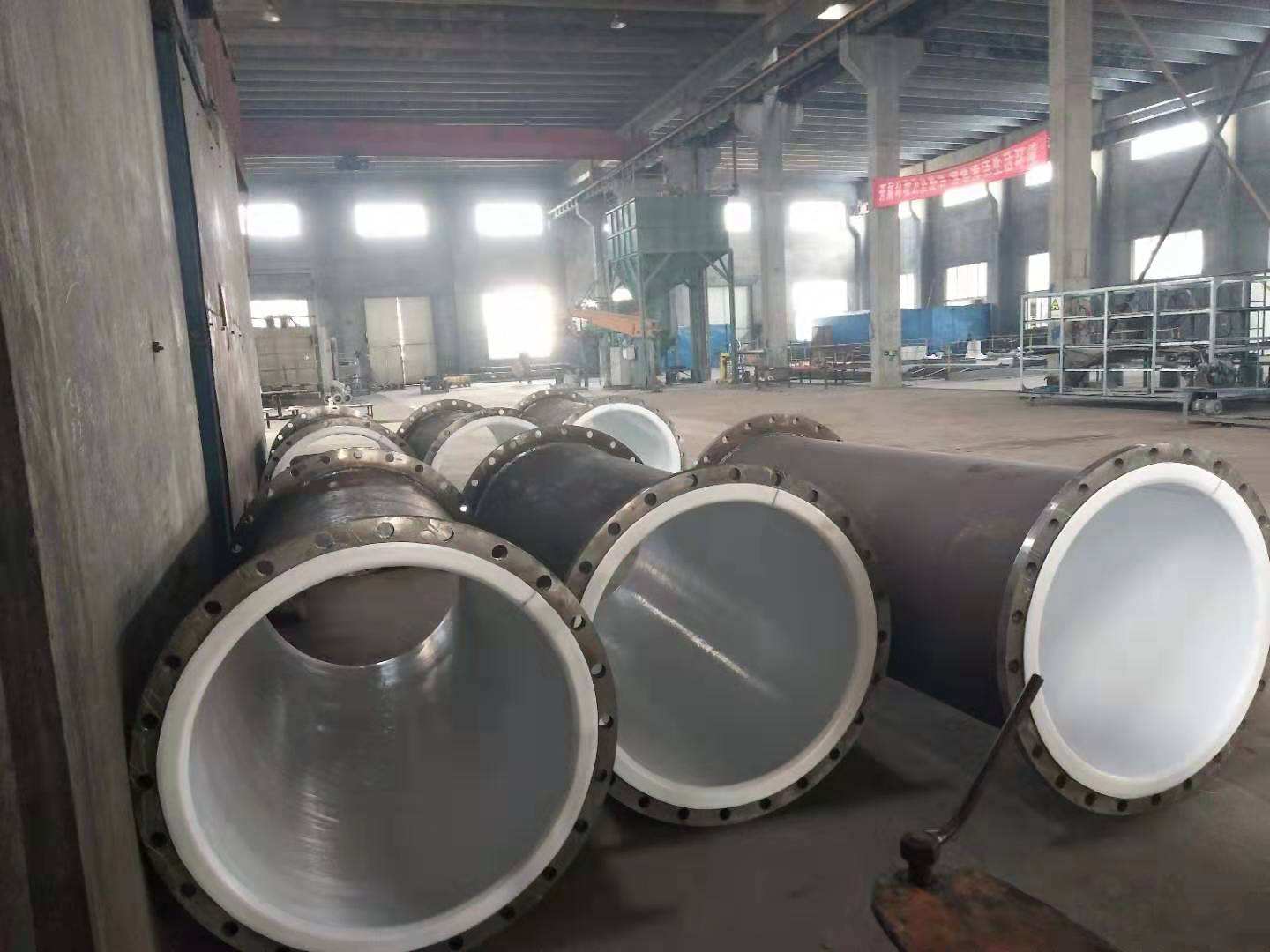 溫度能使襯四氟設備產生怎么樣的影響？